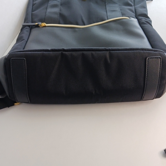 Solo New York Hybrid Tote Backpack Luggage Strap Laptop Travel NWOT School main image 11
